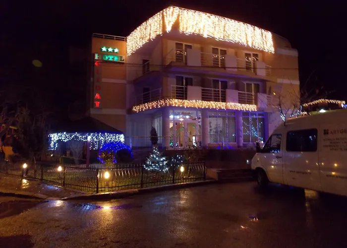 Holiday ホテル 3*