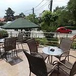 Ξενοδοχείο Holiday