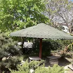 Ξενοδοχείο Holiday 3*