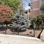 Ξενοδοχείο Holiday